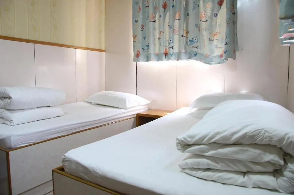 Wing Wah Hostel Hong Kong